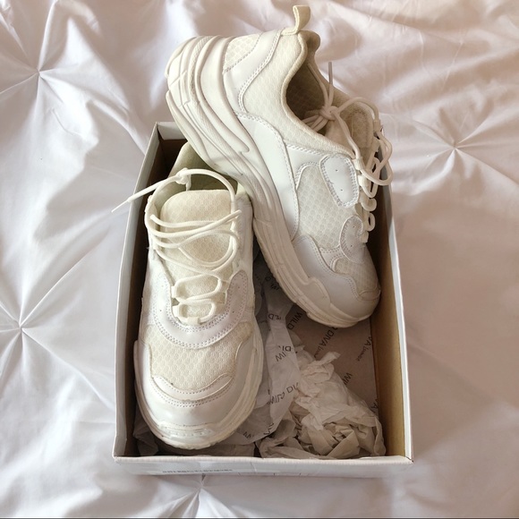 GoJane Shoes - GoJane white dad sneakers